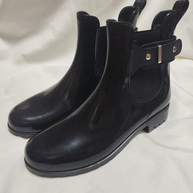 Schwarze Gummistiefeletten