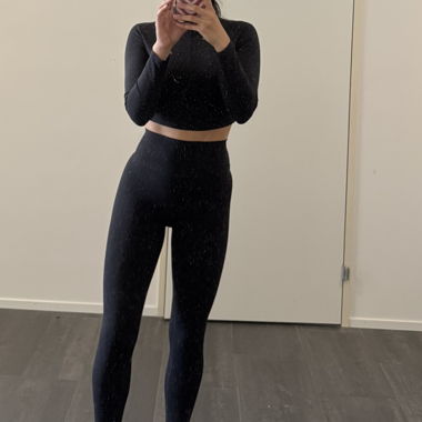 Amari Sportset in Schwarz