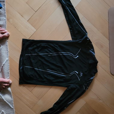 Maglia sportiva nera
