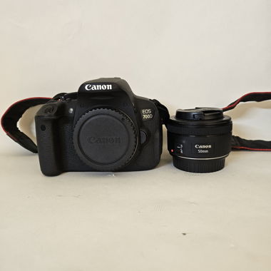 Canon EOS 700D Camera