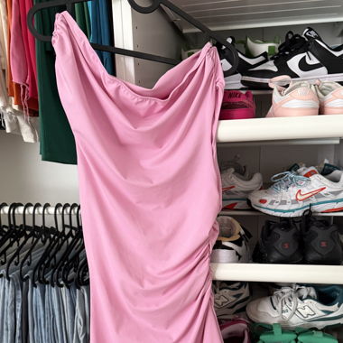 Robe asymétrique 