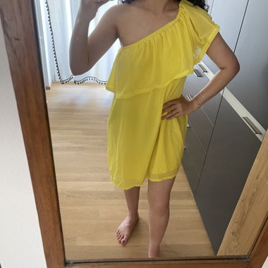 Robe d'été jaune