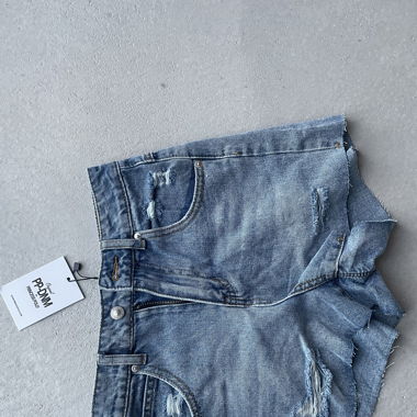 Classical Jean shorts 