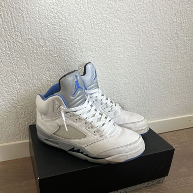 Air Jordan 5 Retro Stealth 2.0