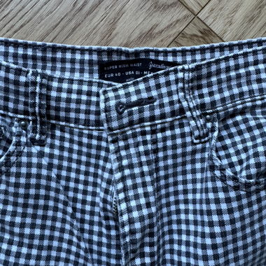 jeans a quadri