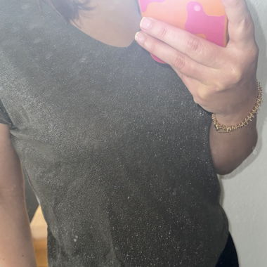 Kaki T-Shirt mit Glitzereffekt