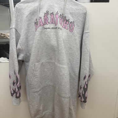 Kleidpulli Jennyfer