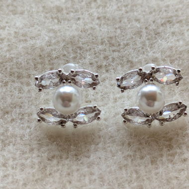 Boucles d’oreilles à clous perles Zirionka en argent sterling 925