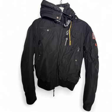 Veste de plein air noire avec capuche