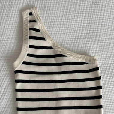 one shoulder top Bershka 