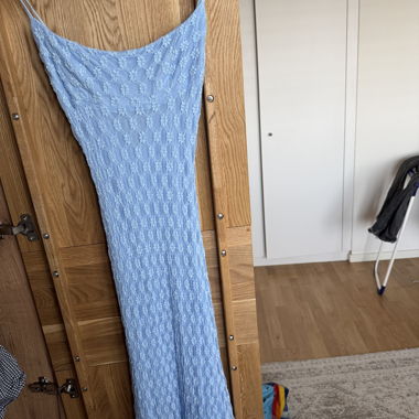 Robe sirène en dentelle bleue