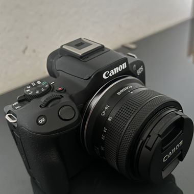 Kit Canon EOS R50