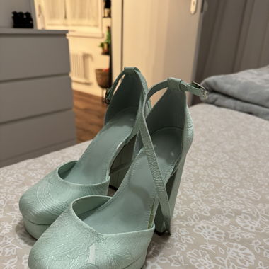 Talons plate-forme 