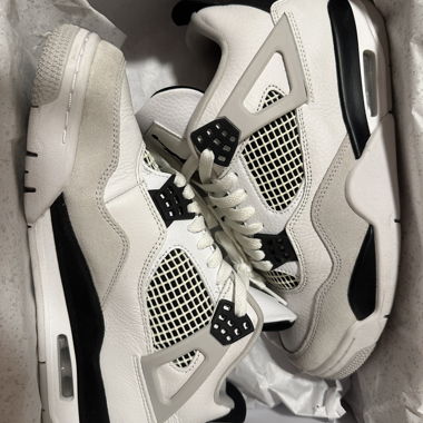 Nike Air Jordan 4 Military black 40.5