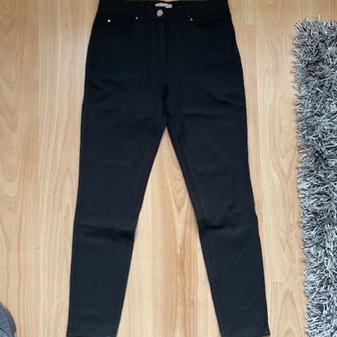 Schwarze H&M Jeans Gr 38 neu