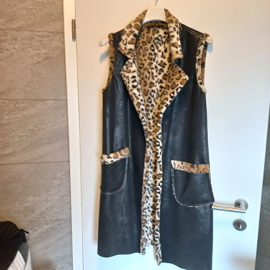 Cappotto senza maniche leopardato