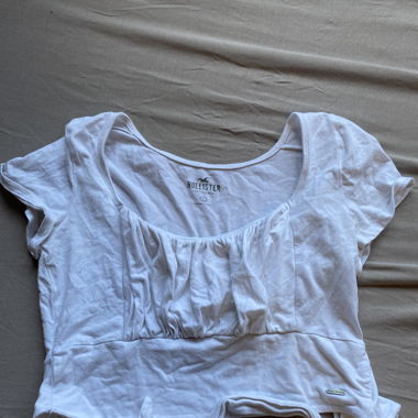 Hollister T-Shirt