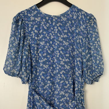 Kleid