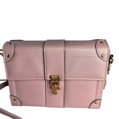 Pink Handbag – Feminine & Elegant