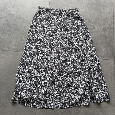 Black and white floral mid-length skirt