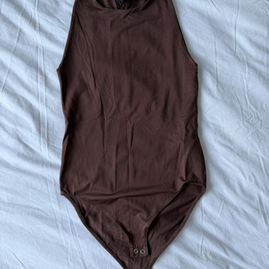 Body marrone