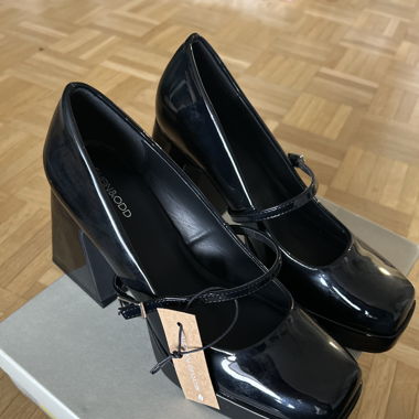 Black heels