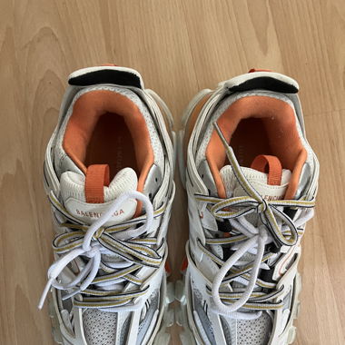 Balenciaga Tracks