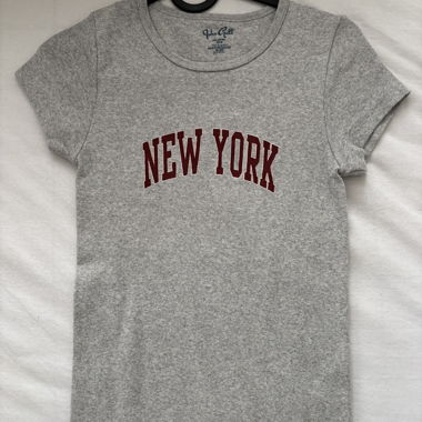 Brandy Melville Tshirt