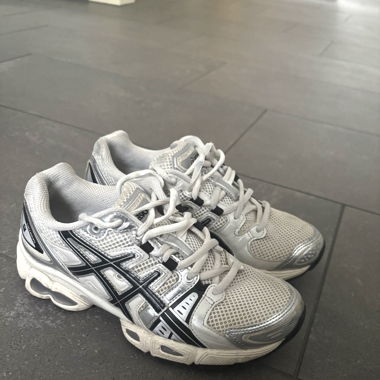 asics Schuhe