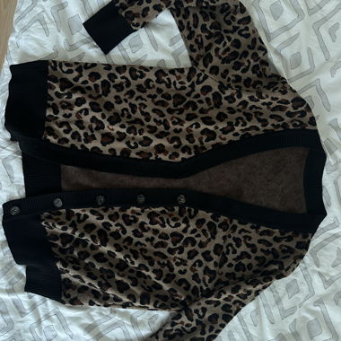 cardigan leopard