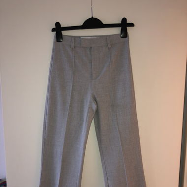 Graue Bershka Hose