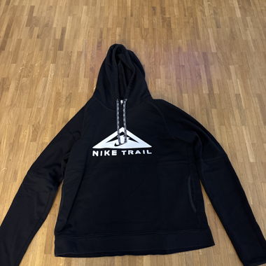 Pull Nike trail 