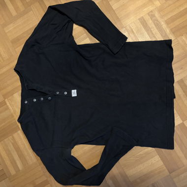 Langarmshirt mit Knopfleiste