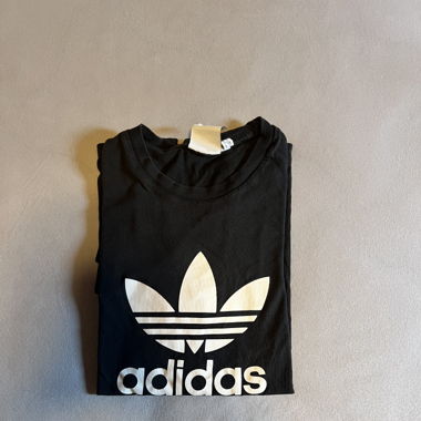 Adidas T-Shirt 