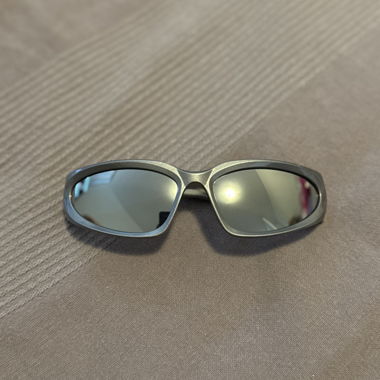 Modern sunnies