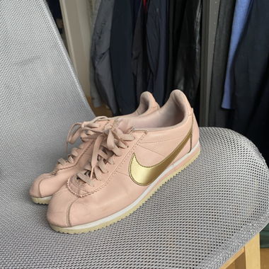 Nike Schuhe 39