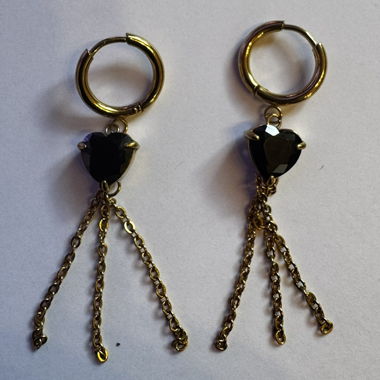 Boucles d'oreilles pendantes coeur noir