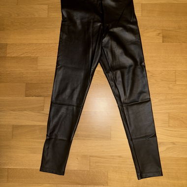 Leggings effetto pelle foderati