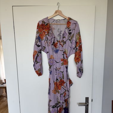 Flowery dress 