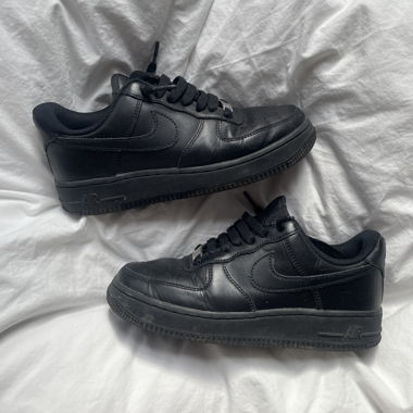 Schwarze Airforce 1 AF1 Sneakers