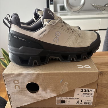 On waterproof Neuve taille 39 
