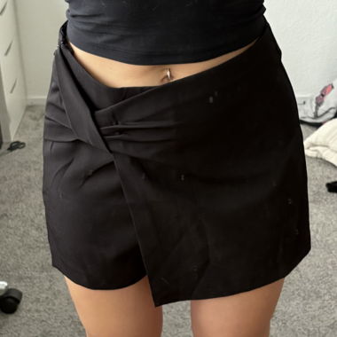 Black Skort-Shorts from Reserved Sz. L