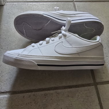 White Nike Sneakers