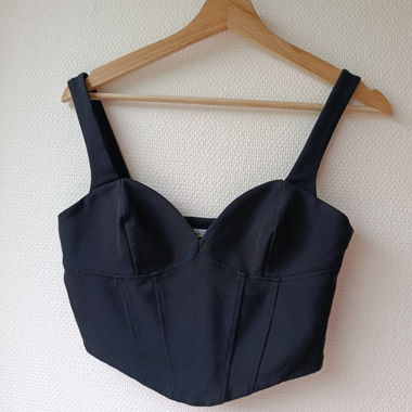 Schwarzes Bustier-Crop-Top