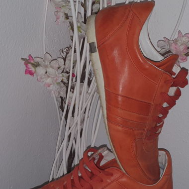 DOLCE E GABBANA 8.5 -42.5 BON ÉTAT GÉNÉRAL 
