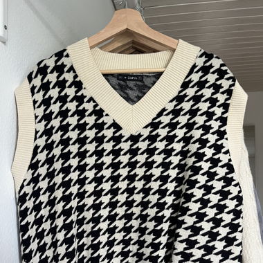 Black&White sweater