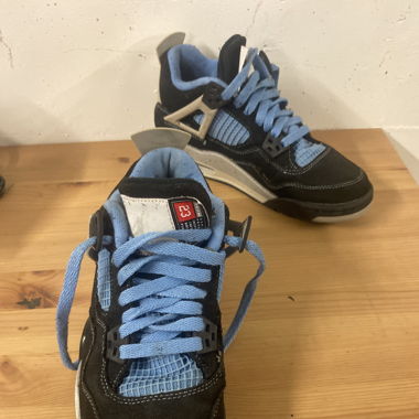 Pairs de basket JORDAN