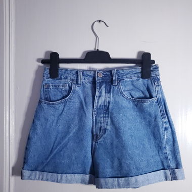 Short en jeans bleu