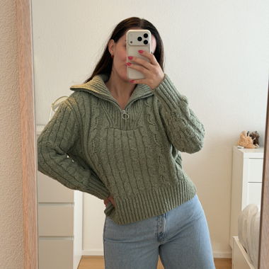 Pull en maille torsadée vert