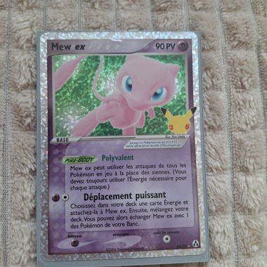 Carta Pokémon Mew ex